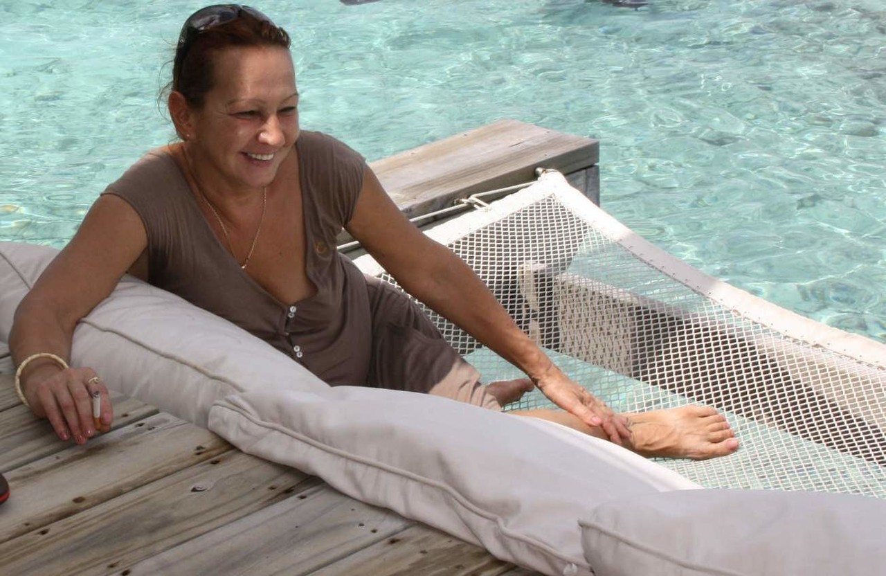 Mature et douce, cherche intimité Nadia - rencontre-Cougar-Pantin