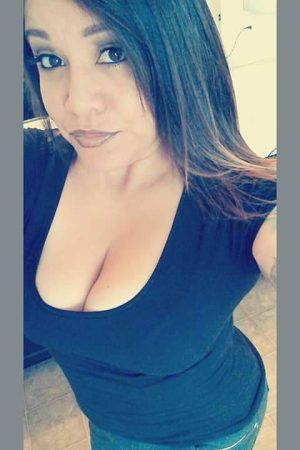 Danielle - rencontre-Cougar-Pantin