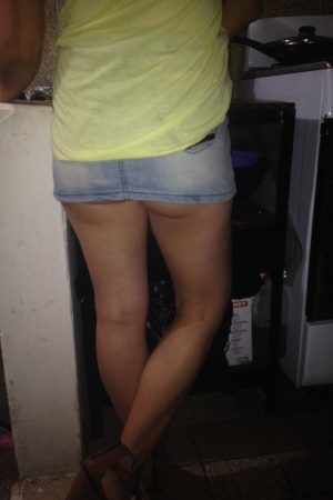 J’ai un truc à te raconter… Samia - rencontre-MILF-Bourges