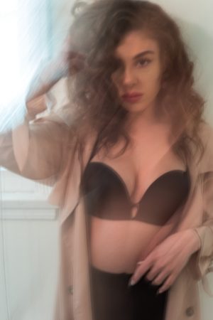 Une soirée pour explorer ensemble Clara - rencontre-Libertine-Nanterre
