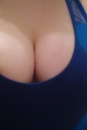 Laura, 33 ans de Pau cherche des sensations fortes 😏 Laura - rencontre-Milf-Pau