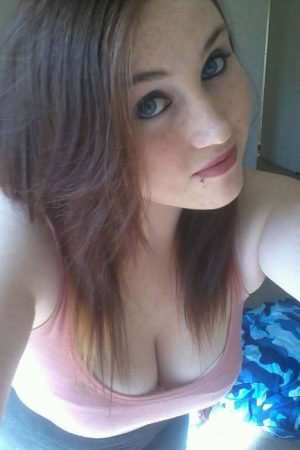 Tu veux jouer ou t’as peur du chaud ? Louna - rencontre-Teen-Toulon