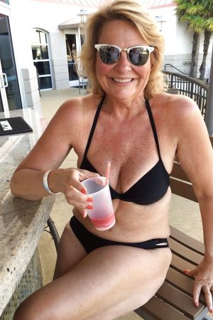 L’art de mêler plaisir et folie Chloé - rencontre-Cougar-Bayonne
