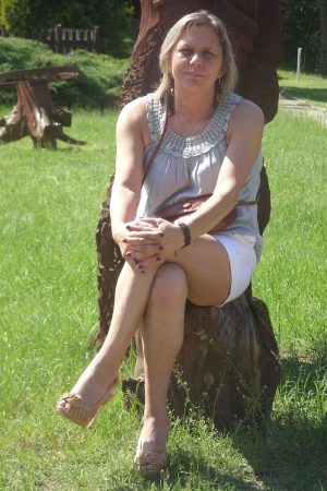Vieille cochonne en manque de bonne bite Marie-Christine - rencontre-MILF-Beauvais