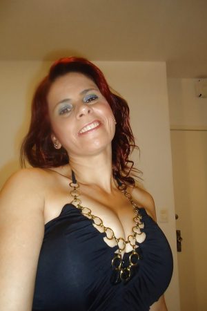 Mélanie - rencontre-MILF-Lyon