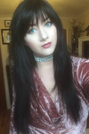 Pourquoi rester seule ce soir ? Sofia - rencontre-Teen-Aubagne