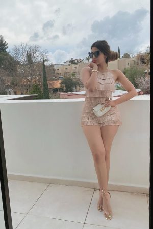 Éliane - rencontre-Teen-Charleville-Mézières