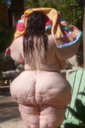 Lina, 42 ans, en quête d’un bon coup Lina - rencontre-MILF-Châteauroux