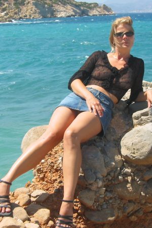 Samedi soir, chaleur sous les draps Léa - rencontre-Milf-Saint-Brieuc